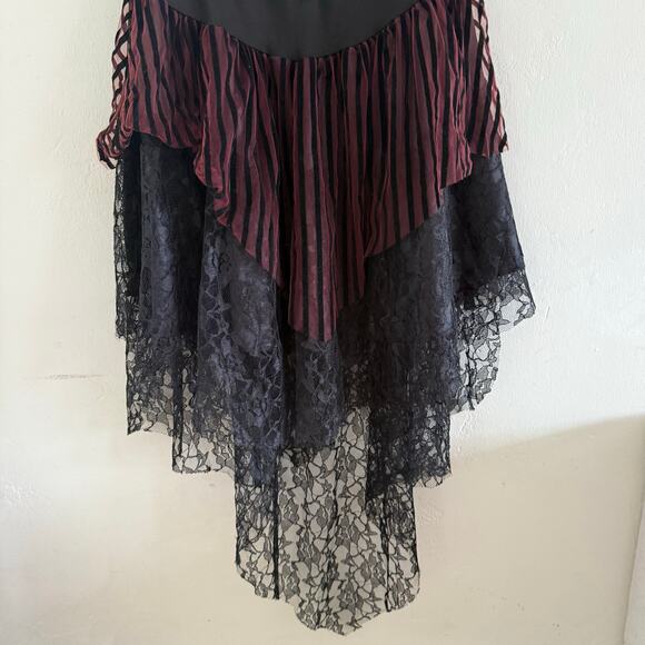 Spirit Halloween Lady Of The Sea Costume Size 1X Sexy Pirate Lace‎ Dress Ruffle - Picture 4 of 10